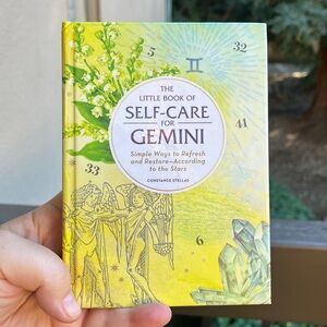 The Little Book of Self-Care for Gemini: Simple Ways to Refresh and Restore
